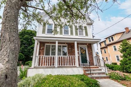 6 Avon Ct , 2, Wakefield, Massachusetts 01880