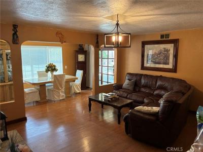4994 N G Street, San Bernardino, Kalifornien 92407, USA