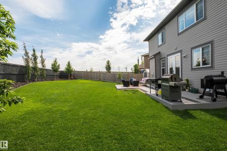 110 RIDEAU PLACE, Beaumont, Alberta T4X 1Z6, Canada