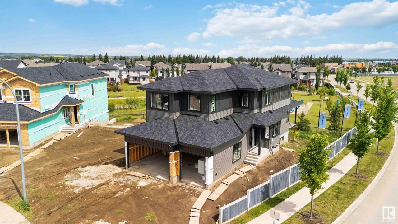 671 KING STREET, Spruce Grove, Alberta T7X 4P7, Kanada