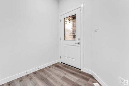 327 ROBERTS WYND, Leduc, Alberta T9E 1P9, Canada
