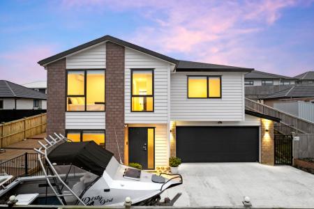 32 LEATHEM CRESCENT, Pokeno, Waikato District 2402, New Zealand