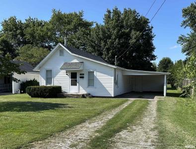1028 E OAK Street, Macomb, Illinois 61455, USA