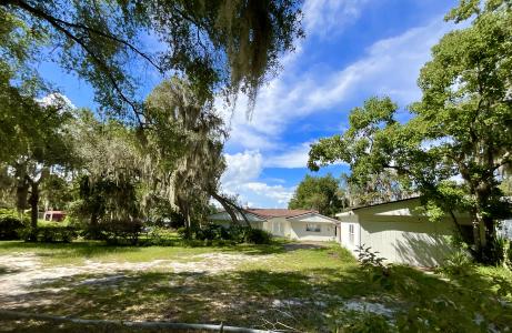 145 Depot Rd., Hawthorne, Flórida 32640, Estados Unidos