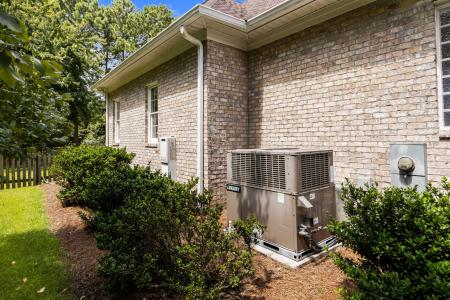 4002 Hidcote Court, Greenville, North Carolina 27834