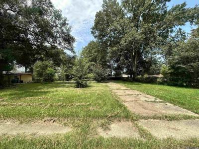 2081 S Woodcrest St, Denham Springs, Louisiana 70726, Amerika Birleşik Devletleri