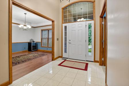 5614 Bison LN, Terre Haute, Indiana 47802