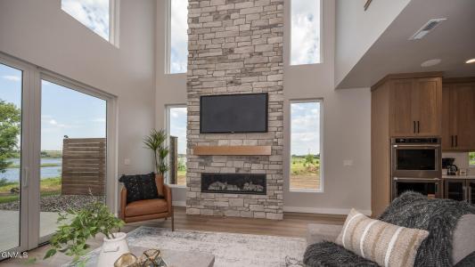 5834 Misty Waters Drive, Bismarck, Dakota Du Nord 58503, États-Unis