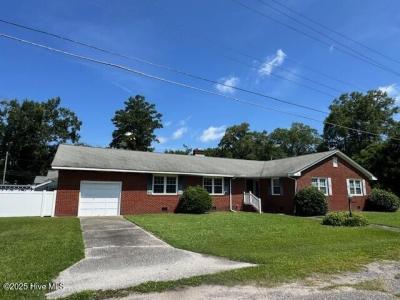 6812 Brooks Alley, Grifton, North Carolina 28530