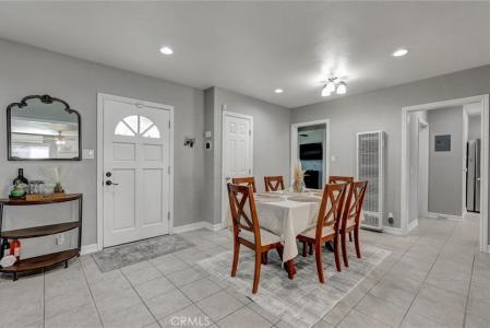 10337 Garfield Ave, South Gate, California 90280, USA