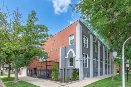 2334 W Polk Street , 2, Chicago, Illinois 60612, États-Unis