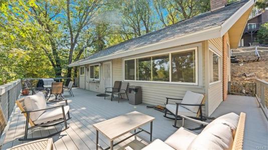 646 Arth Dr., Crestline, 加州 92325, 美國