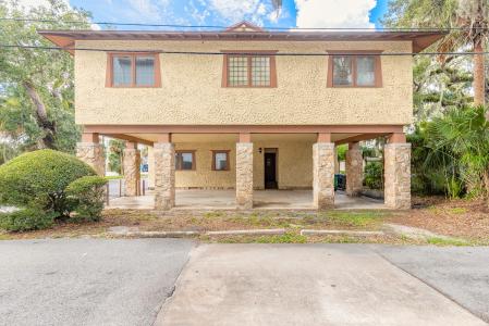 205 Magnolia Street, New Smyrna Beach, Florida 32168