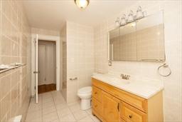 99 June Street - unit 2, Worcester, Massachusetts 01602, Stati Uniti