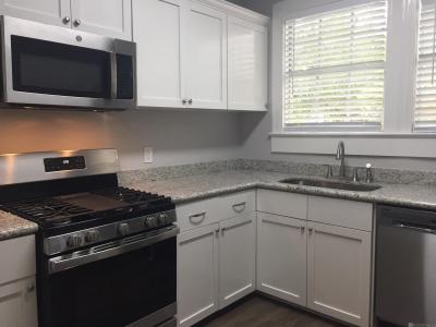 718 Park Blvd #4, Baton Rouge, לואיזיאנה 70806, ארצות הברית של אמריקה 