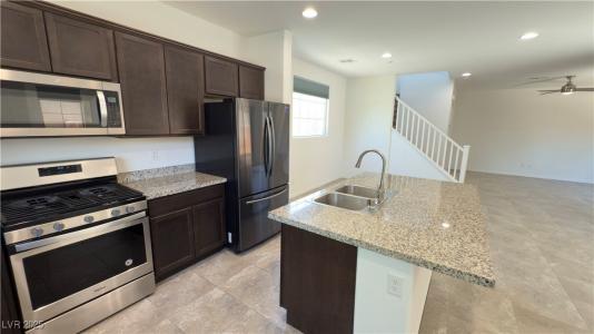 3017 Young Bouvier Avenue, Henderson, 内华达州 89044, 美国