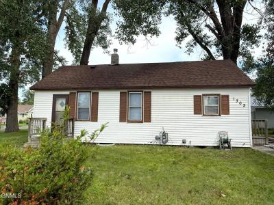 1302 3rd Avenue, Jamestown, ND 58401, USA