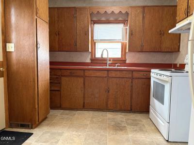 1302 3rd Avenue, Jamestown, Северная Дакота 58401, Соединенные Штаты