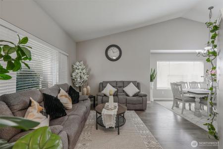 18824 Silver Creek Avenue, Puyallup, Washington 98375, Stati Uniti