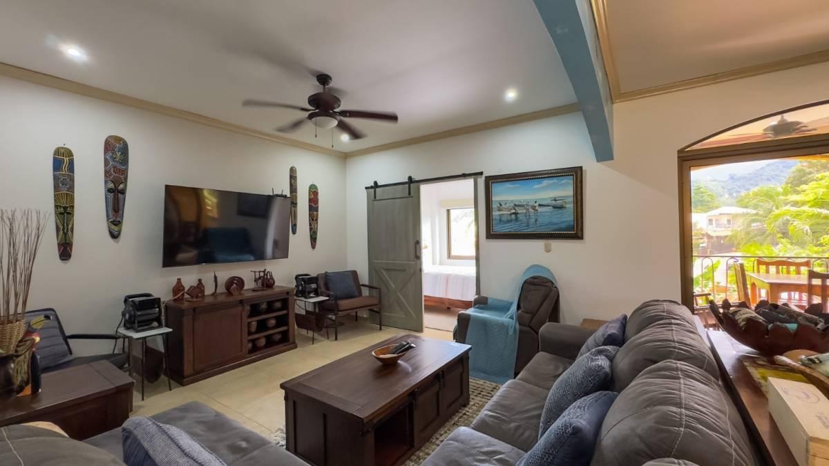 Punta de Oro , Playa Herradura Jacó Garabito, Puntarenas 61101, Costa Rica