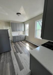 176 SHAW ST, APT 3, Garfield, ニュージャージー 07026, アメリカ合衆国