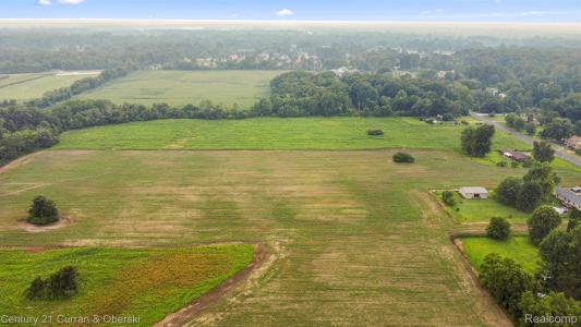 000 West Road, Huron Charter Township, Michigan 48164, Estados Unidos