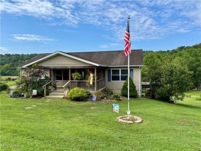 8005 Stone Castle Road, Athens, אוהיו 45701, ארצות הברית של אמריקה 