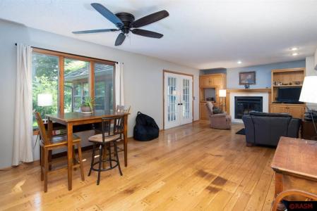 1002 Oak Terrace Drive, North Mankato, Minnesota 56003, Estados Unidos