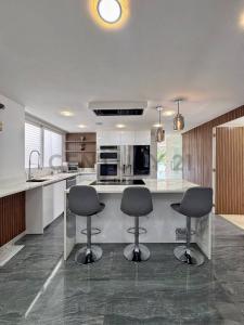 Lomas de la Alameda Lomas de la Alameda, Caracas, Miranda 1080, Venezuela