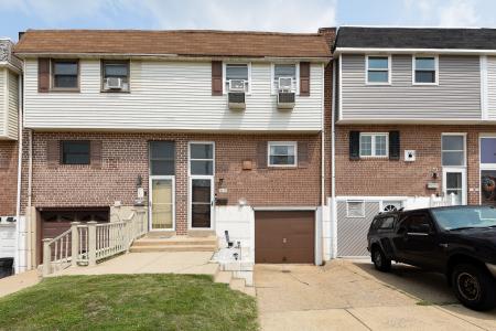 3629 Whitehall Ln, Philadelphia, Pennsylvania 19114, USA