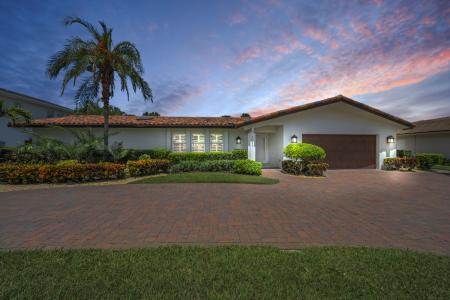 2057 Kansas Ave NE, St Petersburg, Florida 33703, Estados Unidos