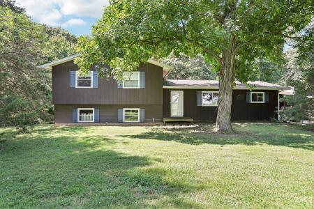 16010 Lemon Lane, Butler, Illinois 62015, USA