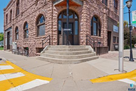 101 N Main Ave Avenue , C, Hartford, South Dakota 57033