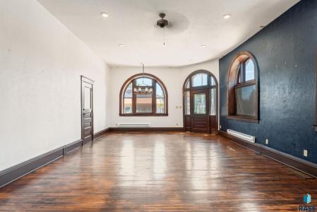 101 N Main Ave Avenue , C, Hartford, South Dakota 57033