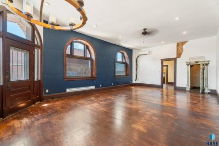 101 N Main Ave Avenue , C, Hartford, South Dakota 57033