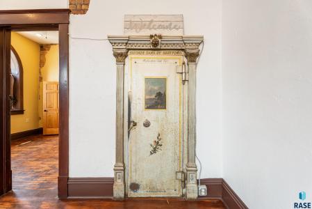 101 N Main Ave Avenue , C, Hartford, South Dakota 57033