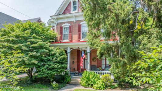 37 E 5th Street, Bloomsburg, Pennsylvania 17815, USA