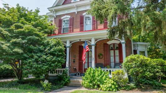 37 E 5th Street, Bloomsburg, ペンシルベニア 17815, アメリカ合衆国
