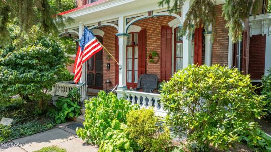 37 E 5th Street, Bloomsburg, ペンシルベニア 17815, アメリカ合衆国