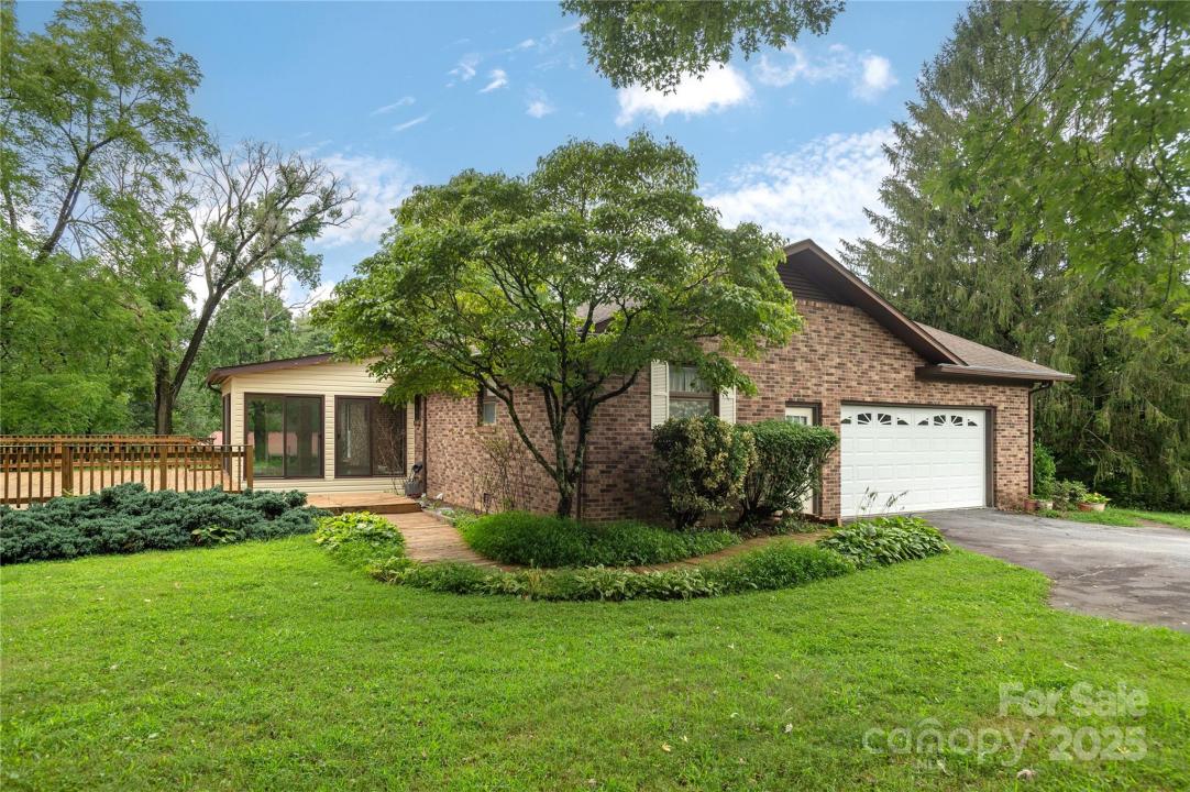 27 Country Road, Hendersonville, 北卡罗来纳州 28791, 美国