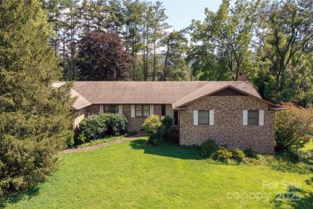 27 Country Road, Hendersonville, 北卡罗来纳州 28791, 美国