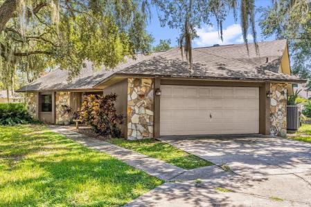 4612 REYNOSA DRIVE SW, Winter Haven, Florida 33880