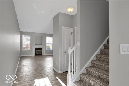 4024 Eldor Flower Drive, Zionsville, Indiana 46077, États-Unis