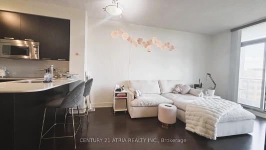 23 SHEPPARD AVENUE E, Toronto, Ontario M2N 0C8, Canadá