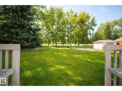 20 MARDALE CR, Sherwood Park, Alberta T8A 3N5, Canada