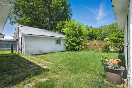 35  Rue Robinson, Waltham, Quebec J0X 3H0, Canadá