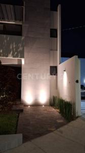 Boulevard Juan Pablo II. San Nicolás Premier 1410 INT 243,, Aguascalientes, Aguascalientes 20200, Messico