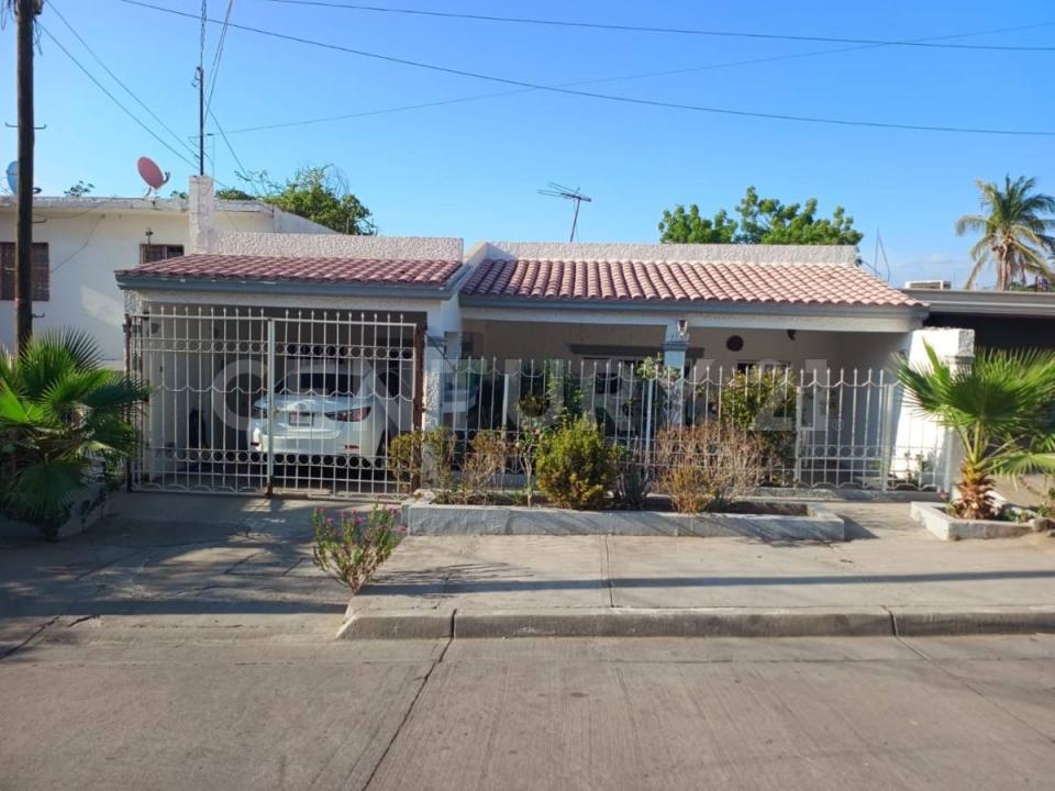 Constituyente Carlos María Esquerro 2555,, Culiacán, Sinaloa 80160, México