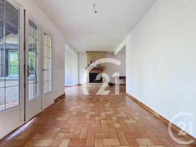 Villiers Le Bel, Île-de-France 95400, France