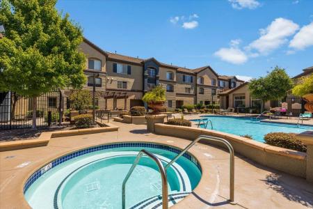 2001 Club Center Drive 8142, Sacramento, קליפורניה 95835, ארצות הברית של אמריקה